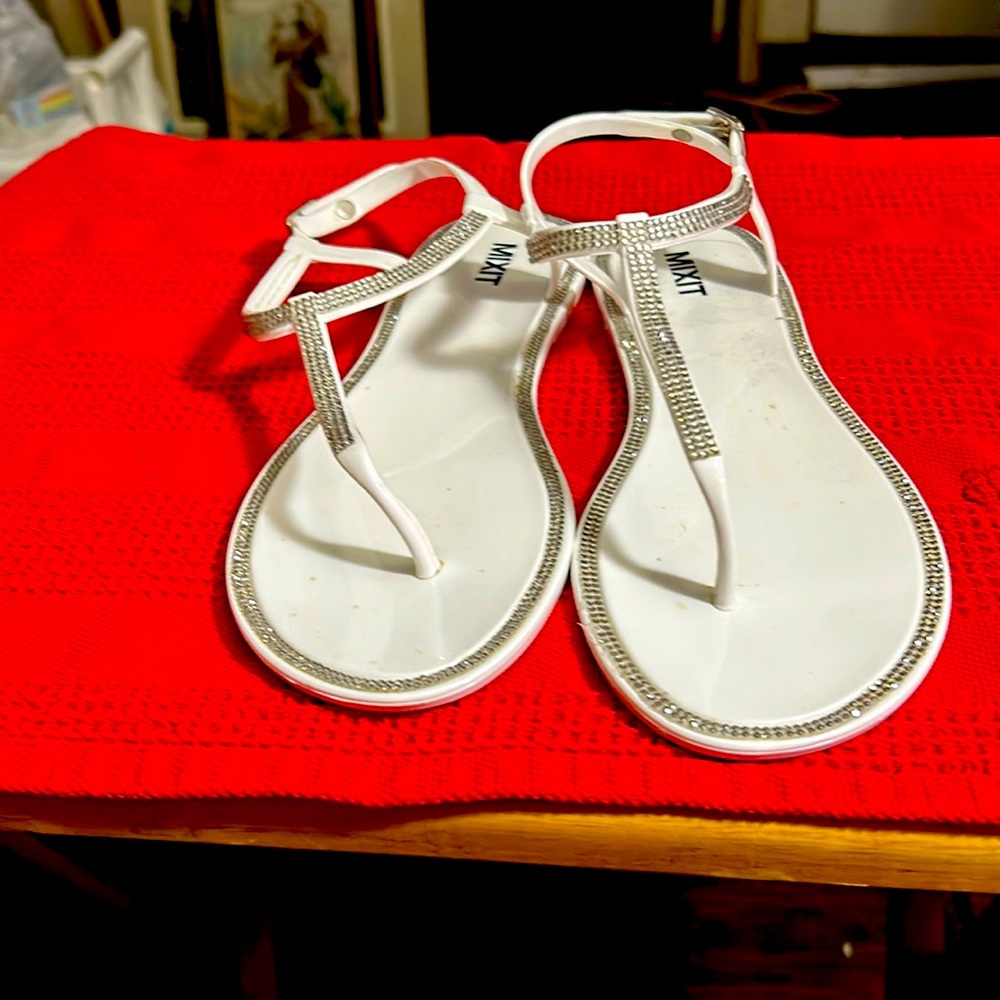 Women’s shoes